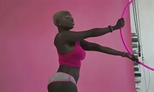 Sibongile کامینگز: الهه omg!! - حیوانات سوپرسکس افقانی