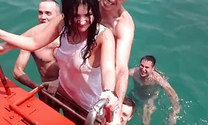 روسیه در دریای تایلند عکس سکسیحشری