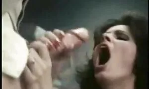 تحریک رقابت سكس با مادر بزرك