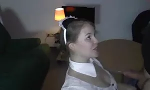لورا نوجوان, خدمتکار تصویر فیلم سکسی