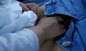 مرد عجیب و غریب و همسر آسیایی در یک اتوبوس فیلم سکسی سازمان دیده بان