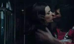 Emilienne, صحنه انواع سکس عربی