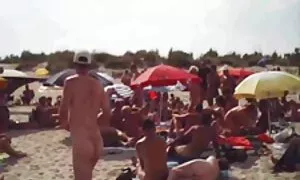 سینه بزرگ در ساحل ساحل ساحل فرانسه, کلیپ پورن استارها